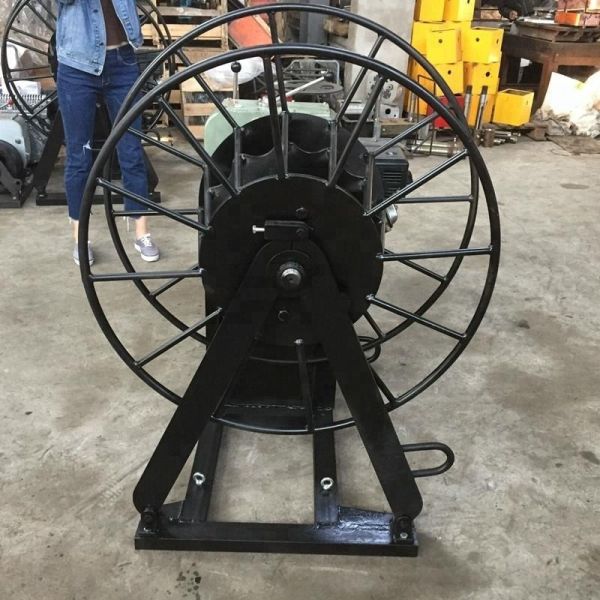 1 Ton Capacity Steel Construction Cable Winch Puller with Safety Latch for Heavy Duty Pulling