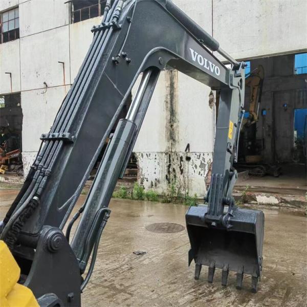 Venta de Shanghai Excavadora EC60D de 6 toneladas usada con válvula hidráulica original hecha en Corea