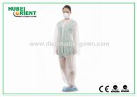 Vêtements de protection jetables blancs étanches à l'eau sans capuchon/couvre-pieds pour l'usage en usine
