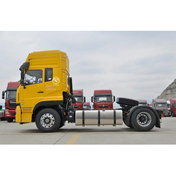 Venta de maquinaria agrícola 4X2 Granja Tractor Remolque camión con neumáticos 295/80R22.5 18PR