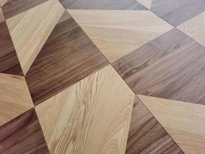 Revestimento de madeira projetado luxuoso do parquet, carvalho branco misturado & noz americana