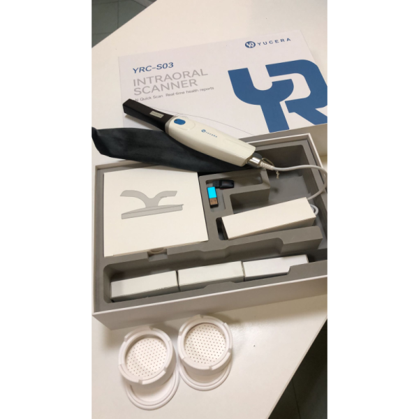 YUCERA YRC-S03 204g Lightweight Intraoral Scanner with ≤15μm Accuracy and 90s Full Arch Scan for Dental Labs