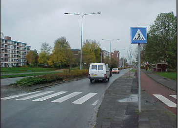 CE Approval 3W 12V Flashing Pedestrian Crossing Signs , Aluminium Street Signs