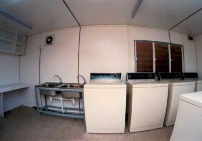 Recipiente padrão da lavanderia do bloco liso - modular, armação de aço móvel, galvanizada
