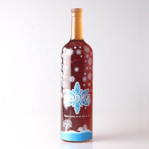 750ml Round Shape Glass Vodka Bottle with Cork Cap and Customized Surface Handing