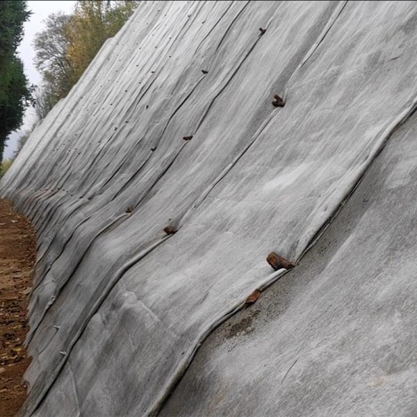 Roof Garden and Tunnel Heat Insulation of Cement Blanket Canvas for Slope Protection