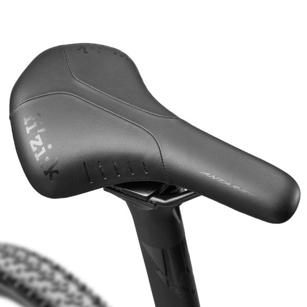 R11 9.5kg Carbon Fibre Gravel Bike With SHIMANO R8020 22 Speed