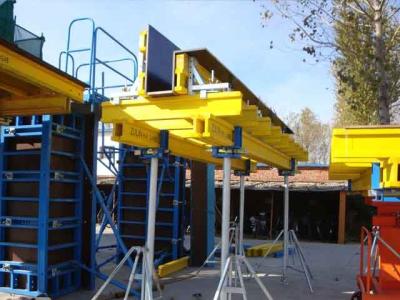 High efficiency Beam clamp with plywood as the panel