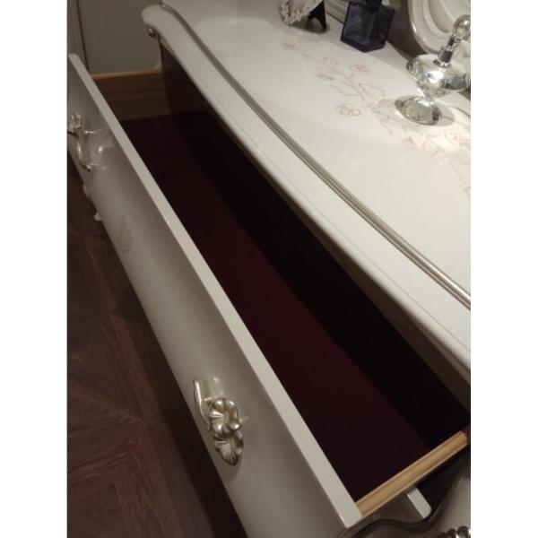 Apartment Classic French Furniture Dresser With Mirror Three Big Drawers