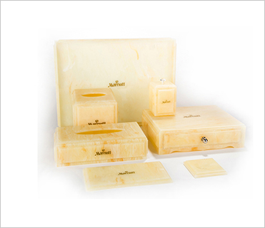 Free sample china manufacturer 5-star hotel real leather office desk pad