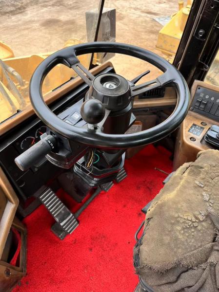 Chargeur à roues d'occasion Cat 966f à vendre