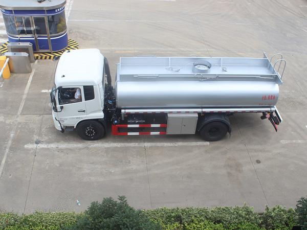 Dongfeng 12.5 Cubic Meter Chemical Tanker Truck SCS5181GPGDFH6 Liquid Transport Vehicle