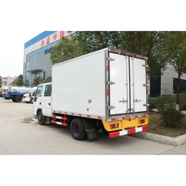 Double Row ISuzu Freezer Truck , Refrigerator Van Truck 3tons 4tons 5tons
