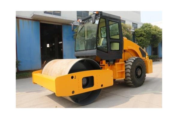 2900mm 10 poder diesel de Ton Vibratory Road Roller With 82KW