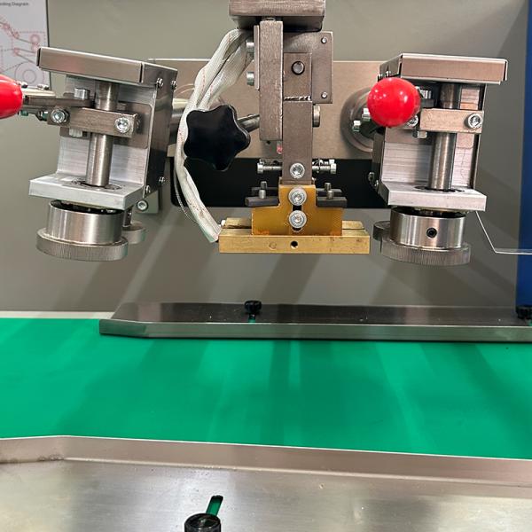 Multifunctional Automatic Horizontal Candy Food Bread Chocolate Plastic Bag Flow Pillow Flowpack Packing Machine