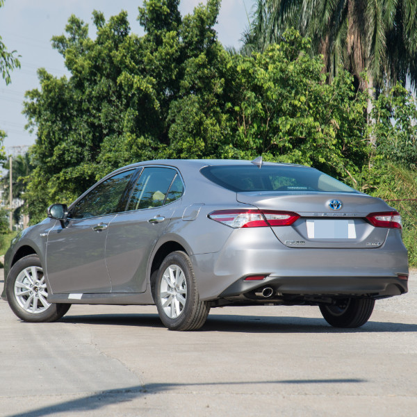 Элита 2022 спаренного двигателя 2.5HE Toyota Camry плюс автомобиль версии средний	4 автомобиль космоса мест 3 двери 5