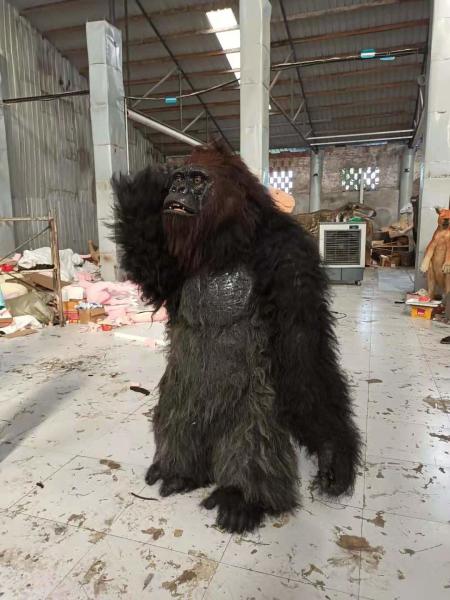 O luxuoso Dia das Bruxas realístico adulto peludo traja o gorila animal de Fursuit do terno de vestido da mascote