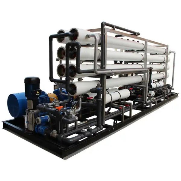 Seawater desalination equipment