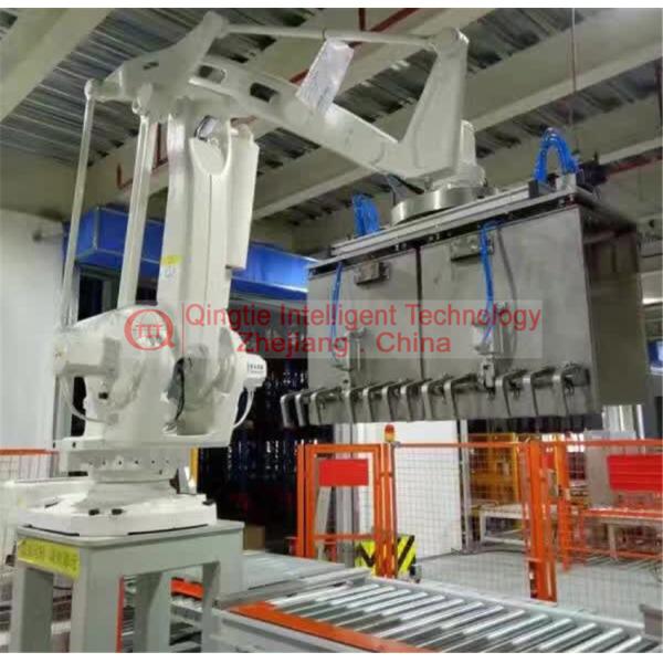 High Strength Automatic Stacking Machine , Fast Packing Robotic Bag Palletizer