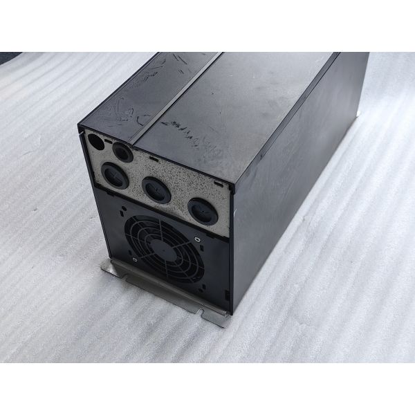 Highly Efficient VLT2882 VFD Danfoss Inverter 11kW-18.5kW 380V Danfoss VSD for Fan Water Pump Conveyor Belt