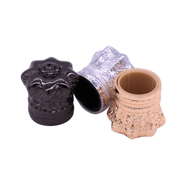 Le parfum fait sur commande de Zamak de mode couvre le diamant en alliage de zinc pour des bouteilles de parfum de cru
