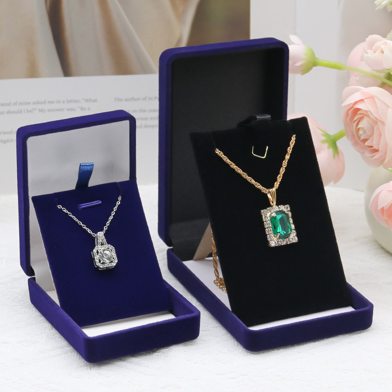 Elegant Velvet Necklace And Earring Box With Stylish Design And Custom Colors
