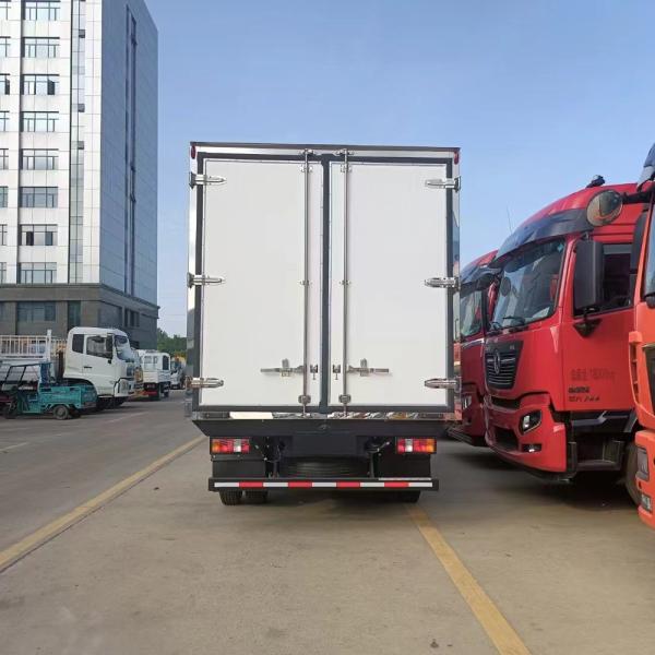 SINOTRUK 4*2  Refrigerator Car   Chill Car  Generator Truck