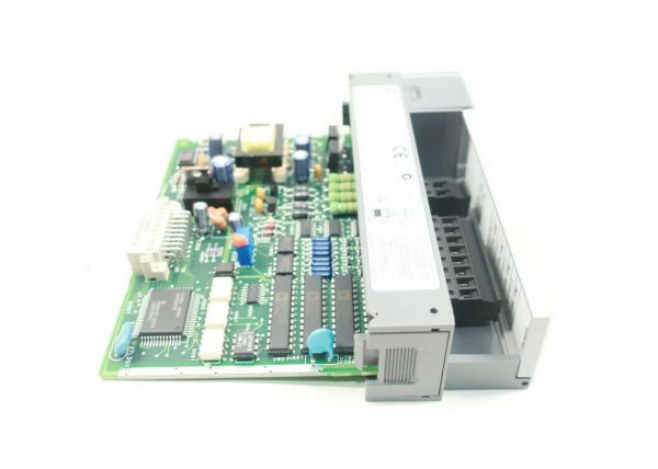Allen-Bradley 1746-NO4V, module de sortie analogique de SLC 500, 10 volts continu