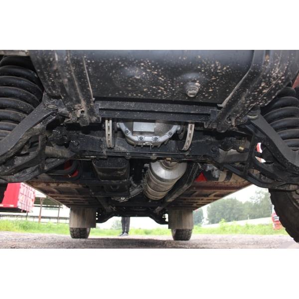 Dongfeng Warrior Off-Road Pickup Rojo 3800 mm Base de ruedas Motor Cummins 4WD Rendimiento de trabajo pesado
