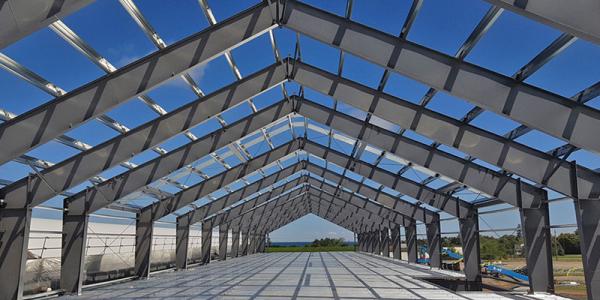 Hot Rolled / Welded H Section Steel Prefabricated Warehouse With 3-20T Crane