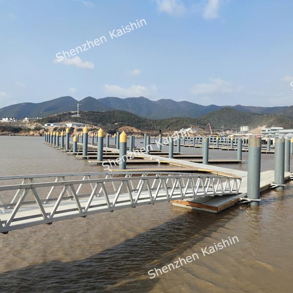 Marine Floating Dock Rubber Fender de alumínio flutua a doca do dedo