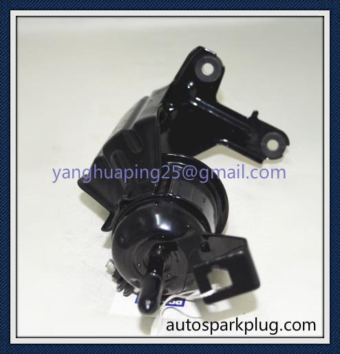 Hot Sale 23300-31160, 23300 - 31120, 2330031090, 2330031100 Petrol Filter for Toyota