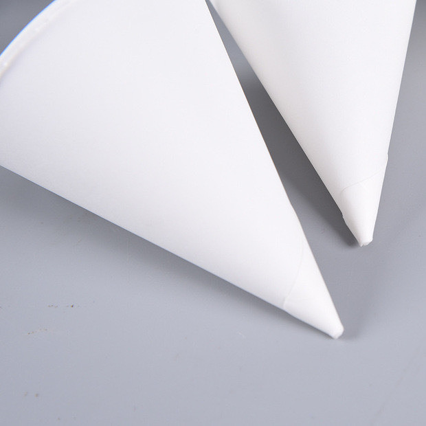 Paper Cone Cup PE Film White 120 GSM Disposable Paper Cup for Airport Hotel Super Market