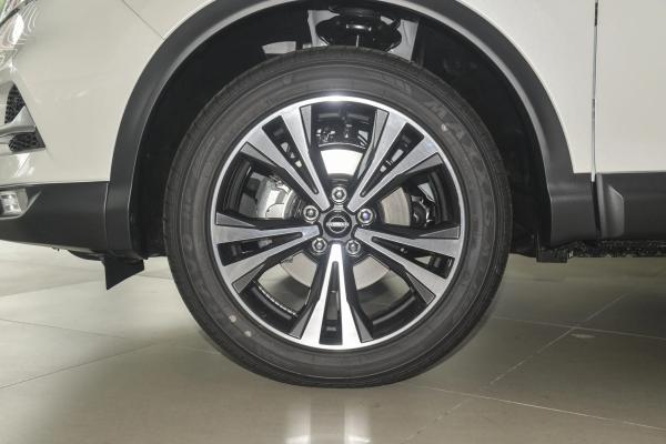 Qashqai 2023 1.3T CVT flagship version Advanced Chassis Steering Diesel Or Gasoline Car Nissan s 2023 Compact SUV