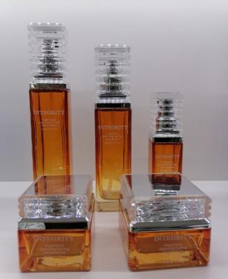 Acrylic Cap ODM Glass Cosmetic Bottles Skincare Packaging 30g Amber Lotion Bottles