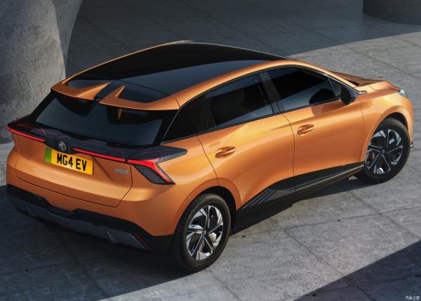 High Speed 5 Door EV Hatchback New Energy Electric Car MG4 MULAN