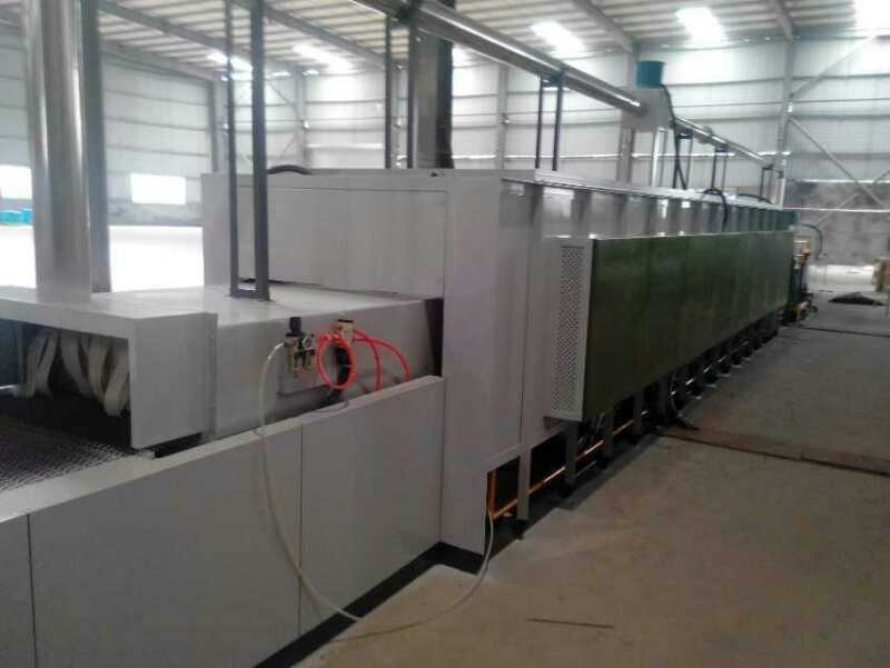Алюминиевая паяя сила передачи пояса сетки печи 2.2KW 10 метров паяя раздел