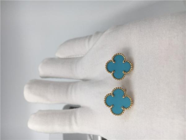 Ouro amarelo de Van Cleef Arpels Sweet Alhambra Earstuds 18k com turquesa