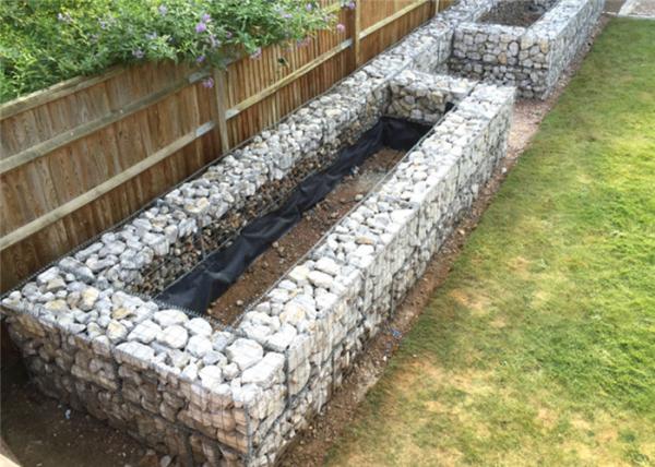 75x75MM Opening Welded Wire Gabions Mesh For Garden Decoration Wall