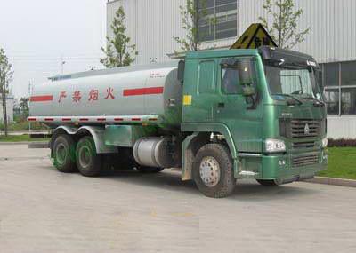 6x4 HOWO 20000 liter fuel tanker truck