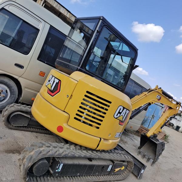 Used Caterpillar Track Shoes 303CR Mini Excavator 3 Ton with ORIGINAL Hydraulic Valve