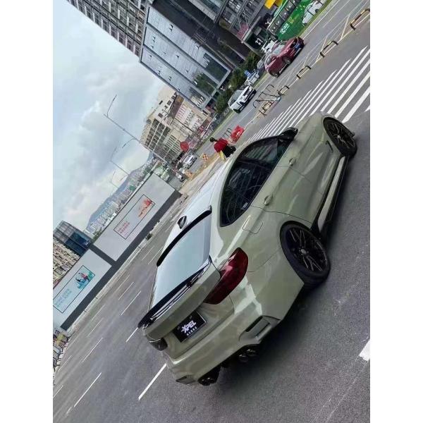 Material de plástico de PP F34 Serie 3 GT 320 330 328i Kit de carrocería F34 Actualizar M4 Estilo Frente y parachoques traseros