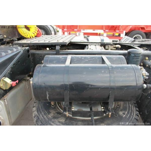 howo A7 tractor truck head / prime mover 6x4 with 50# or 90# fifth wheel white color