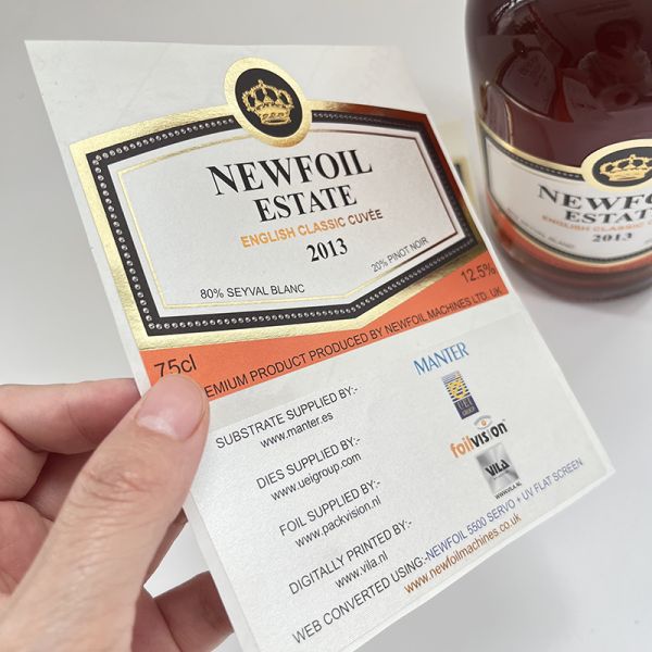 Luxury Custom Degradable Gold Foil Embossed Logo Label Red Wine Champagne Glass Bottle Sticker Label