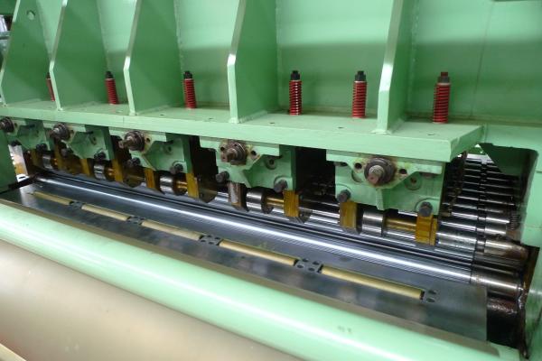 Decoiler Flying Shear Cutting Machine