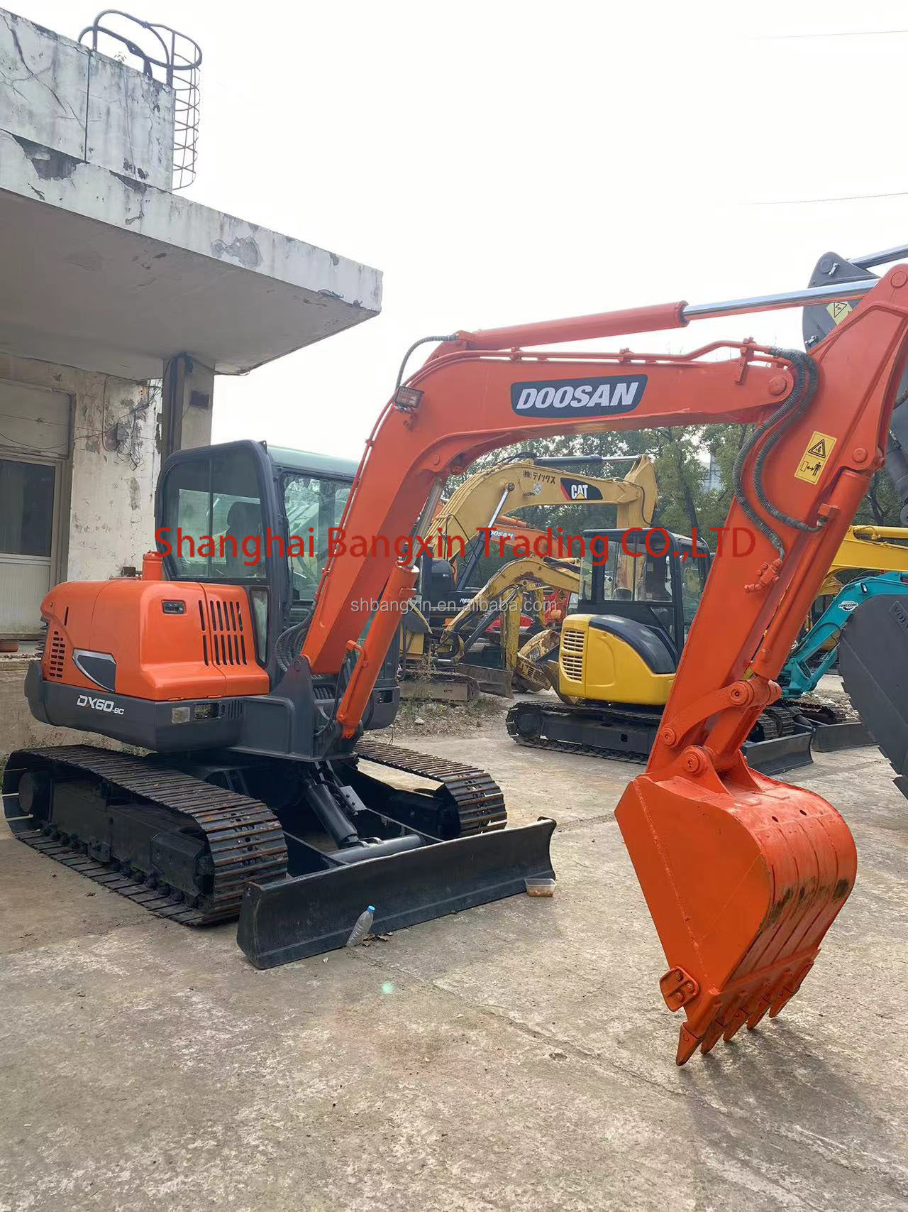 Original Hydraulic Pump Almost Yangma Engine Doosan DX60 Crawler Excavator in 2021