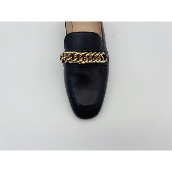 Fashion Loafers Womens Flat Leather Shoes Custom With Metal Chain