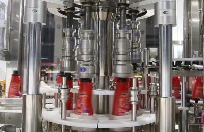 Máquina tampando do engarrafamento da estrutura de três garras