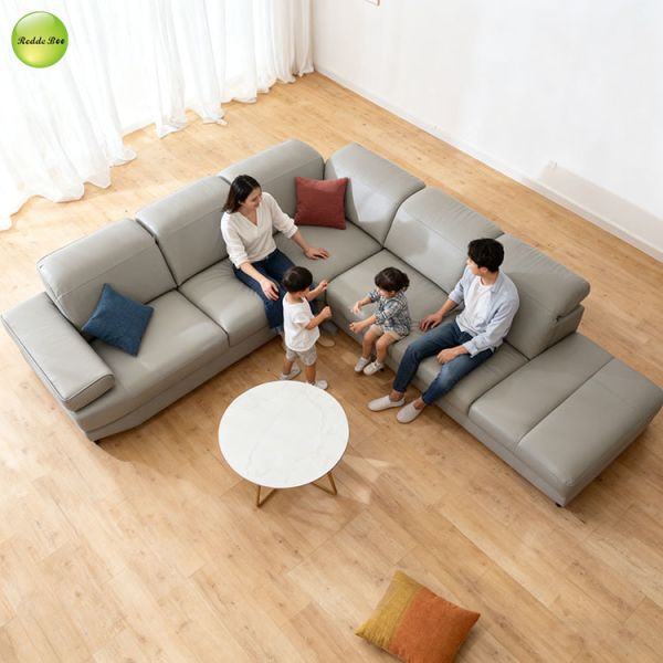 Sleek Leather Corner Sofa: Plush Cushions, Modern Vibe – Elevate Contemporary Living Spaces