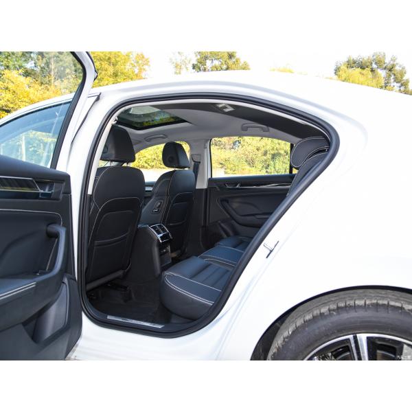 Electric Driver's Seat Adjustment 2024 Skoda Superb TSI 280 AWD SUV for Volkswagen